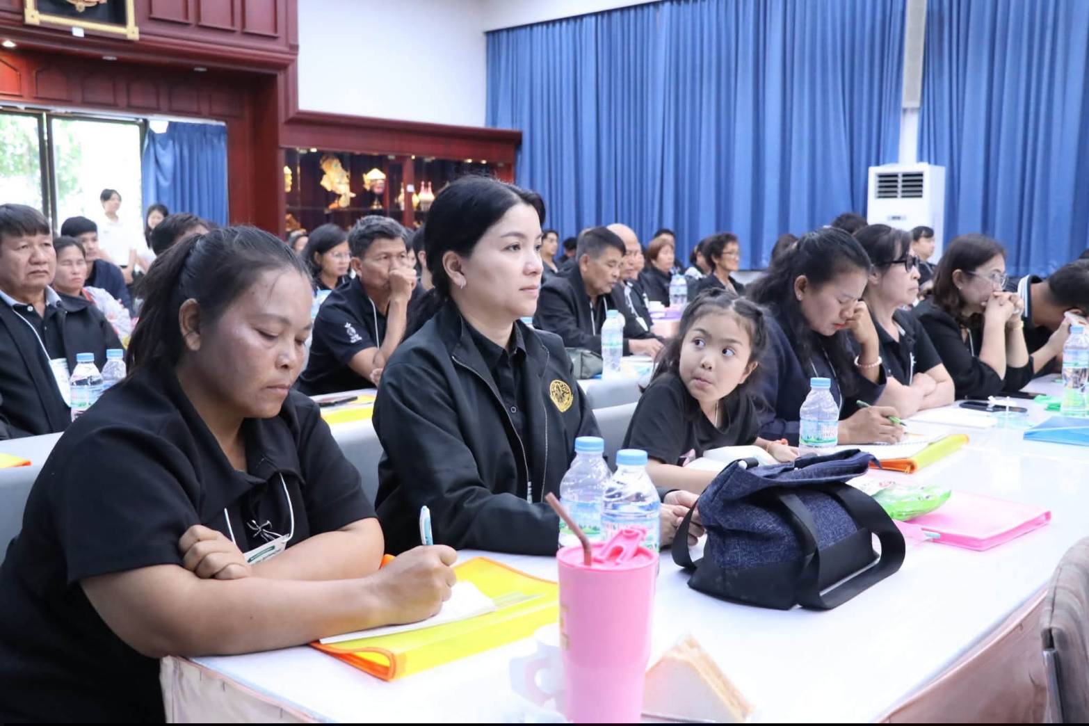 title - เลขาธิการสำนักงานการปฏิรูปที่ดินเพื่อเกษตรกรรม เป็นประธานในพิธีเปิดโครงการฝึกอบรมเชิงปฏิบัติการ หลักสูตร “รู้ปลูก รู้รักษา รู้คุณค่าของหญ้าแฝก” ระยะที่ 2 ภายใต้โครงการพัฒนาและรณรงค์การใช้หญ้าแฝกอันเนื่องมาจากพระราชดำริ ประจำปีงบประมาณ พ.ศ. 2569 ณ ศูนย์ส่งเสริมและพัฒนาอาชีพเสริมนอกภาคการเกษตร (ศพส.)
